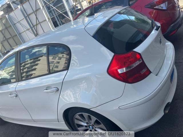 bmw 1-series 2011 CFJ1620173 image 2