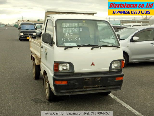 mitsubishi minicab-truck 1997 No.13677 image 1