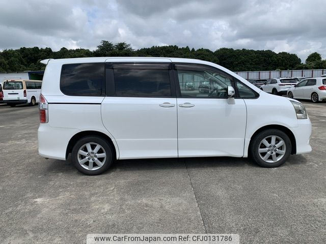 toyota noah 2007 NIKYO_HK58100 image 1