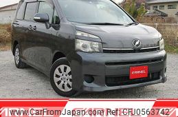 toyota voxy 2012 N12325