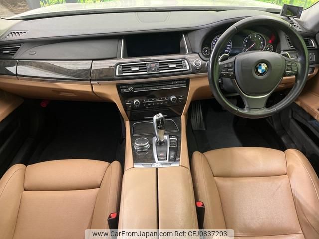 bmw 7-series 2015 quick_quick_YA30_WBAYA62090D340284 image 2