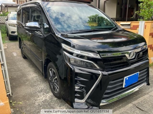 toyota voxy 2018 CFJ1657134 image 2