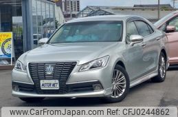 toyota crown 2013 -TOYOTA--Crown AWS210--6016880---TOYOTA--Crown AWS210--6016880-