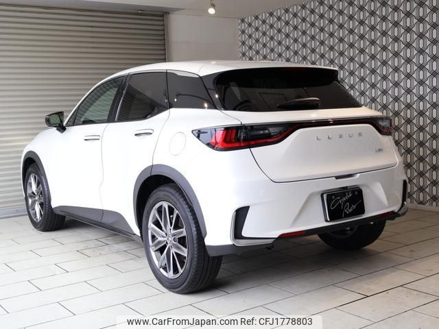 lexus lexus-lbx 2024 CFJ1778803 image 2