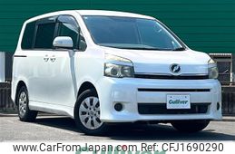 toyota voxy 2010 CFJ1690290