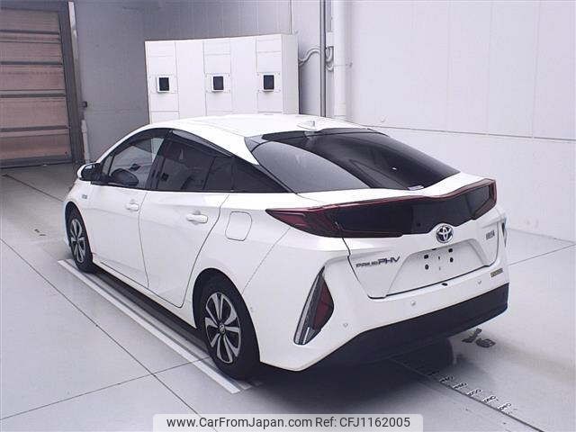 toyota prius-phv 2018 -TOYOTA--Prius PHV ZVW52-3103027---TOYOTA--Prius PHV ZVW52-3103027- image 2