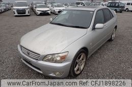 toyota altezza 1999 CFJ1898226