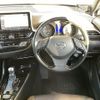 toyota c-hr 2017 -TOYOTA--C-HR DAA-ZYX10--ZYX10-2053548---TOYOTA--C-HR DAA-ZYX10--ZYX10-2053548- image 13