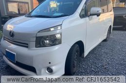 toyota voxy 2008 CFJ1653542