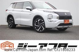 mitsubishi outlander-phev 2023 CFJ1808233