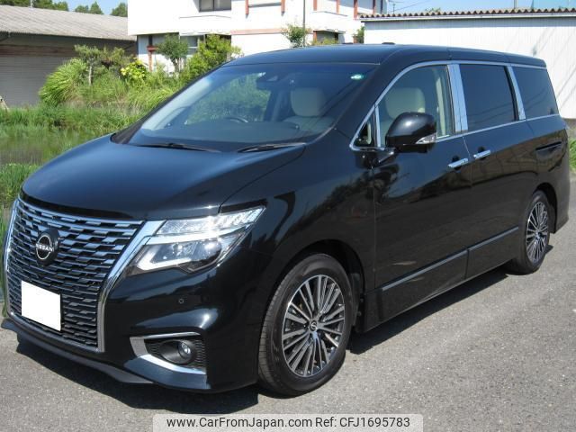 nissan elgrand 2023 CFJ1695783 image 1
