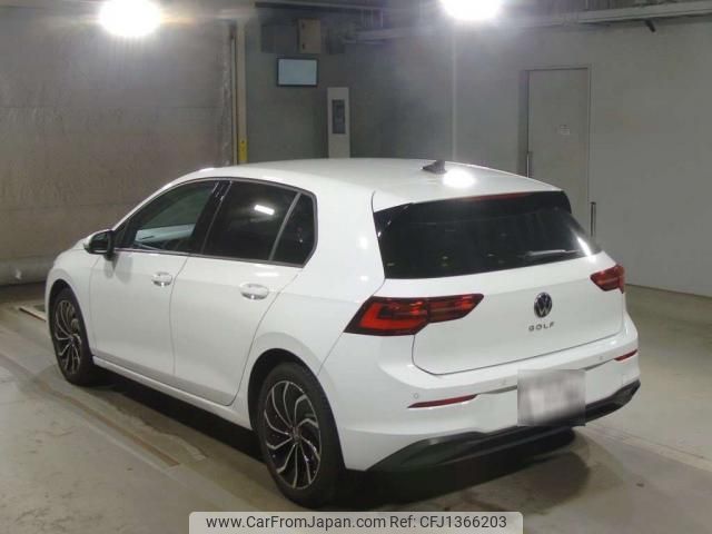 volkswagen golf 2024 quick_quick_3DA-CDDTT_WVWZZZCD1RW007839 image 2