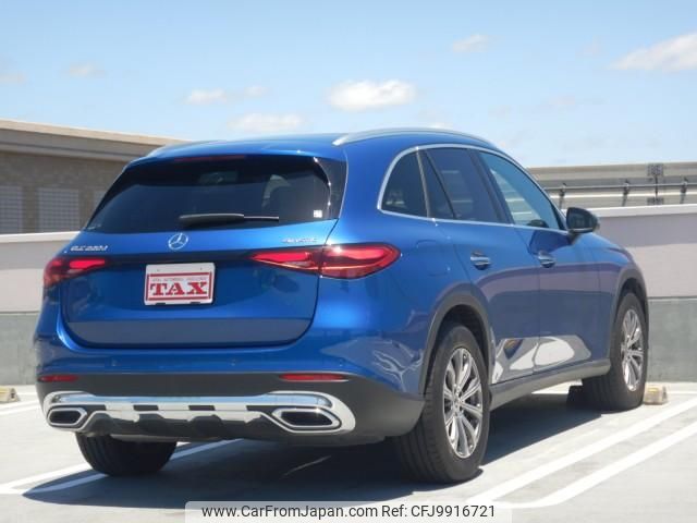 mercedes-benz glc-class 2023 quick_quick_3CA-254605C_W1N2546052F006175 image 2