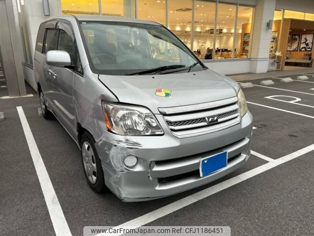 toyota noah 2005 -TOYOTA--Noah CBA-AZR60G--AZR60-0426873---TOYOTA--Noah CBA-AZR60G--AZR60-0426873- image 2