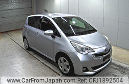 toyota ractis 2015 CFJ1892504