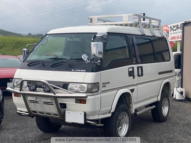mitsubishi delica-starwagon 1998 CFJ1821095 image 1