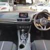 mazda axela 2016 CFJ1612250 image 2