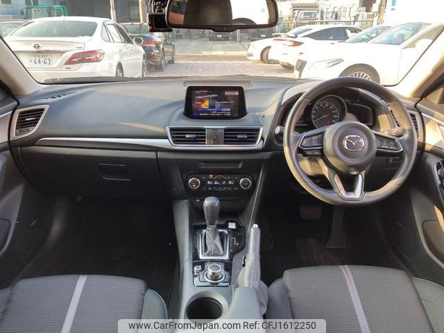 mazda axela 2016 CFJ1612250 image 2