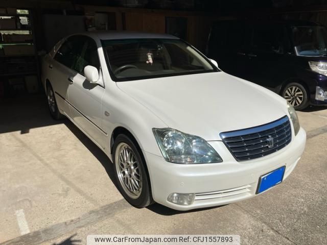 toyota crown 2004 CFJ1557893 image 2