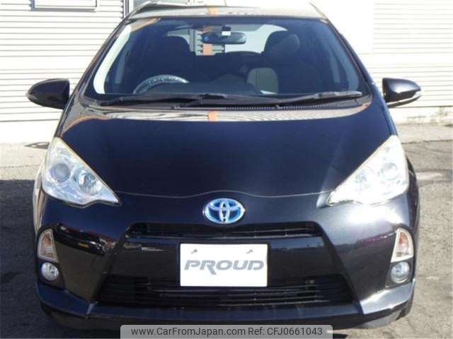 toyota aqua 2013 -TOYOTA--AQUA NHP10--NHP10-2263082---TOYOTA--AQUA NHP10--NHP10-2263082- image 2