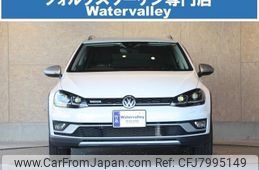 volkswagen-golf-alltrack-2018-19994-car_e2992010-befc-45cf-881f-ca764ce777d1