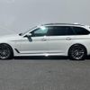 bmw 5-series 2019 quick_quick_JM20_WBAJM72020BM91655 image 4