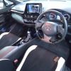 toyota c-hr 2021 quick_quick_6AA-ZYX11_ZYX11-2046531 image 3