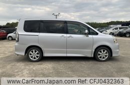 toyota voxy 2008 NIKYO_LP23795