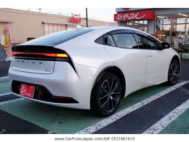 toyota prius 2023 CFJ1881615 image 2
