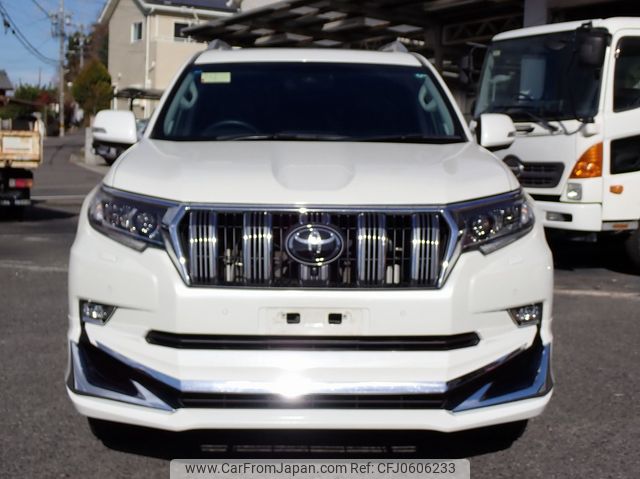 toyota land-cruiser-prado 2019 24341911 image 2