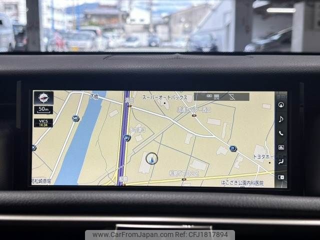 lexus is 2017 CFJ1817894 image 2