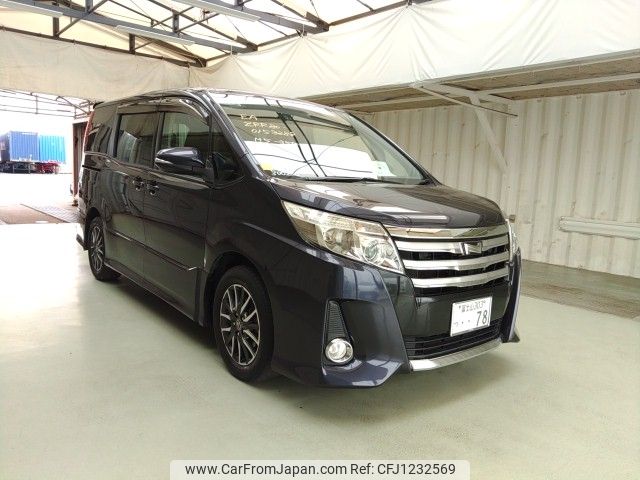 toyota noah 2015 ENHANCEAUTO_1_ea300230 image 1