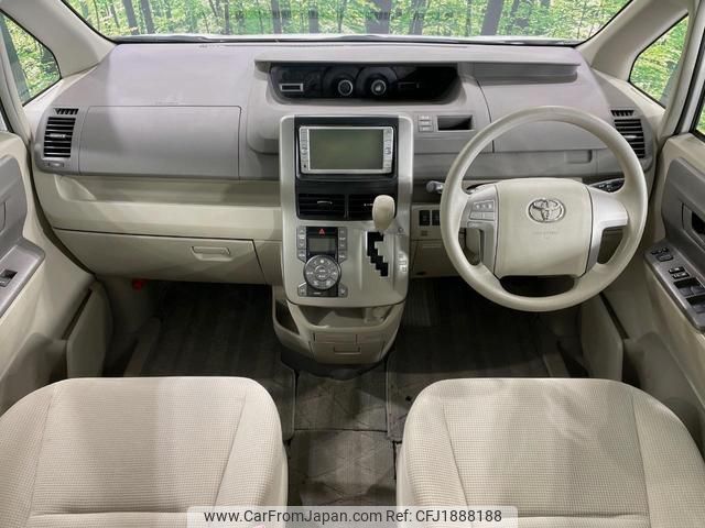 toyota noah 2009 CFJ1888188 image 2