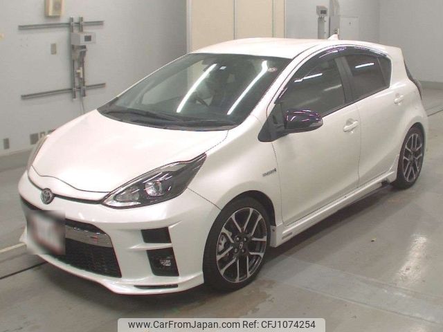 toyota aqua 2018 -TOYOTA--AQUA NHP10-6799054---TOYOTA--AQUA NHP10-6799054- image 1