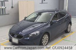 volvo v40 2015 -VOLVO 【名古屋 386に1123】--Volvo V40 MB4164T-YV1MV485BF2238343---VOLVO 【名古屋 386に1123】--Volvo V40 MB4164T-YV1MV485BF2238343-