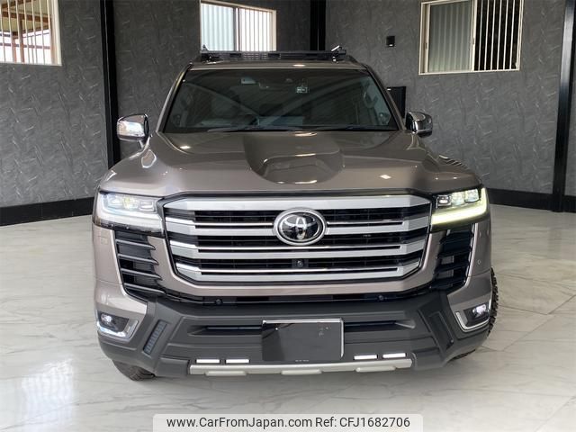 toyota land-cruiser 2023 CFJ1682706 image 2