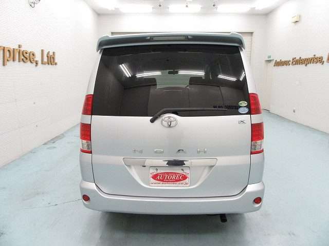 toyota noah 2006 19530TBNQ image 2