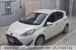 toyota aqua 2018 CFJ1646142