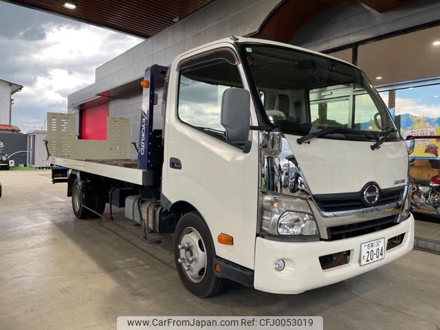 hino dutro 2015 GOO_NET_EXCHANGE_0801797A30240726W001 image 1