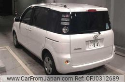 toyota sienta 2010 TE1721