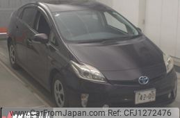 toyota prius 2013 -TOYOTA--Prius ZVW30-5635915---TOYOTA--Prius ZVW30-5635915-