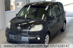 toyota porte 2013 CFJ1628147