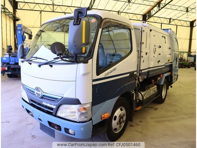 hino dutro 2016 -HINO--Hino Dutoro TSG-XKU600X--XKU600-0001670---HINO--Hino Dutoro TSG-XKU600X--XKU600-0001670- image 1