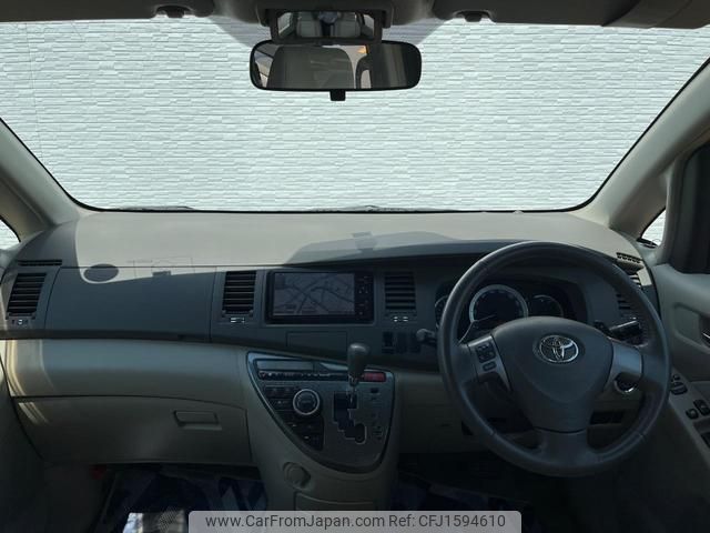toyota isis 2010 CFJ1594610 image 2