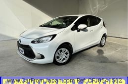 toyota aqua 2022 -TOYOTA--AQUA 6AA-MXPK11--MXPK11-2048182---TOYOTA--AQUA 6AA-MXPK11--MXPK11-2048182-