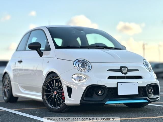 abarth 595 2022 quick_quick_3BA-31214T_ZFABF13H0NJF78190 image 1