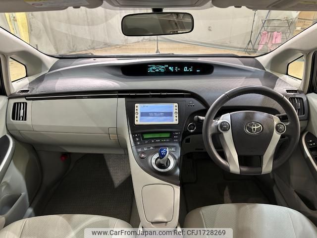 toyota prius 2011 CFJ1728269 image 2