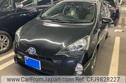 toyota aqua 2013 -TOYOTA--AQUA DAA-NHP10--NHP10-2168446---TOYOTA--AQUA DAA-NHP10--NHP10-2168446-