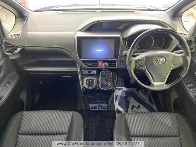 toyota voxy 2016 CFJ1821077 image 2