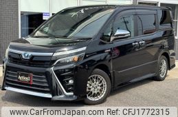 toyota voxy 2018 CFJ1772315